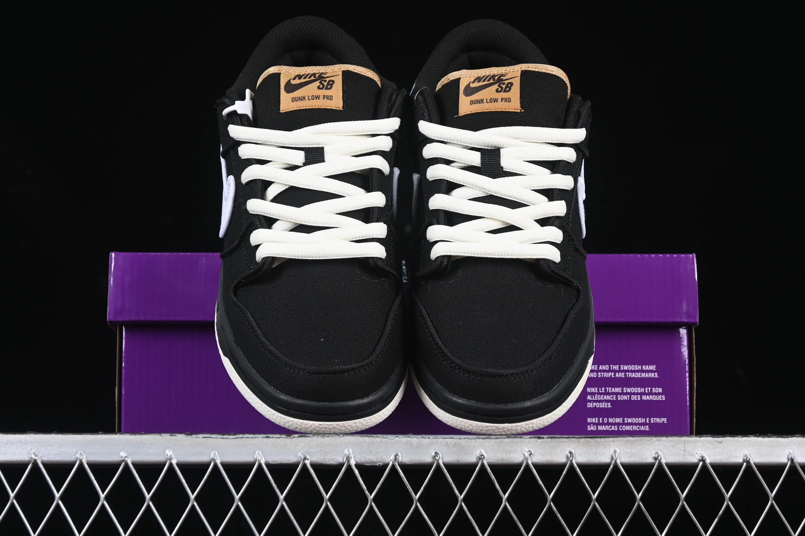 All categories Nk SB Dunk series Nk SB Dunk Low low-top sneakers N version Nike SB Dunk Low Premium black and white SB low-top casual sneakers FN5880-001